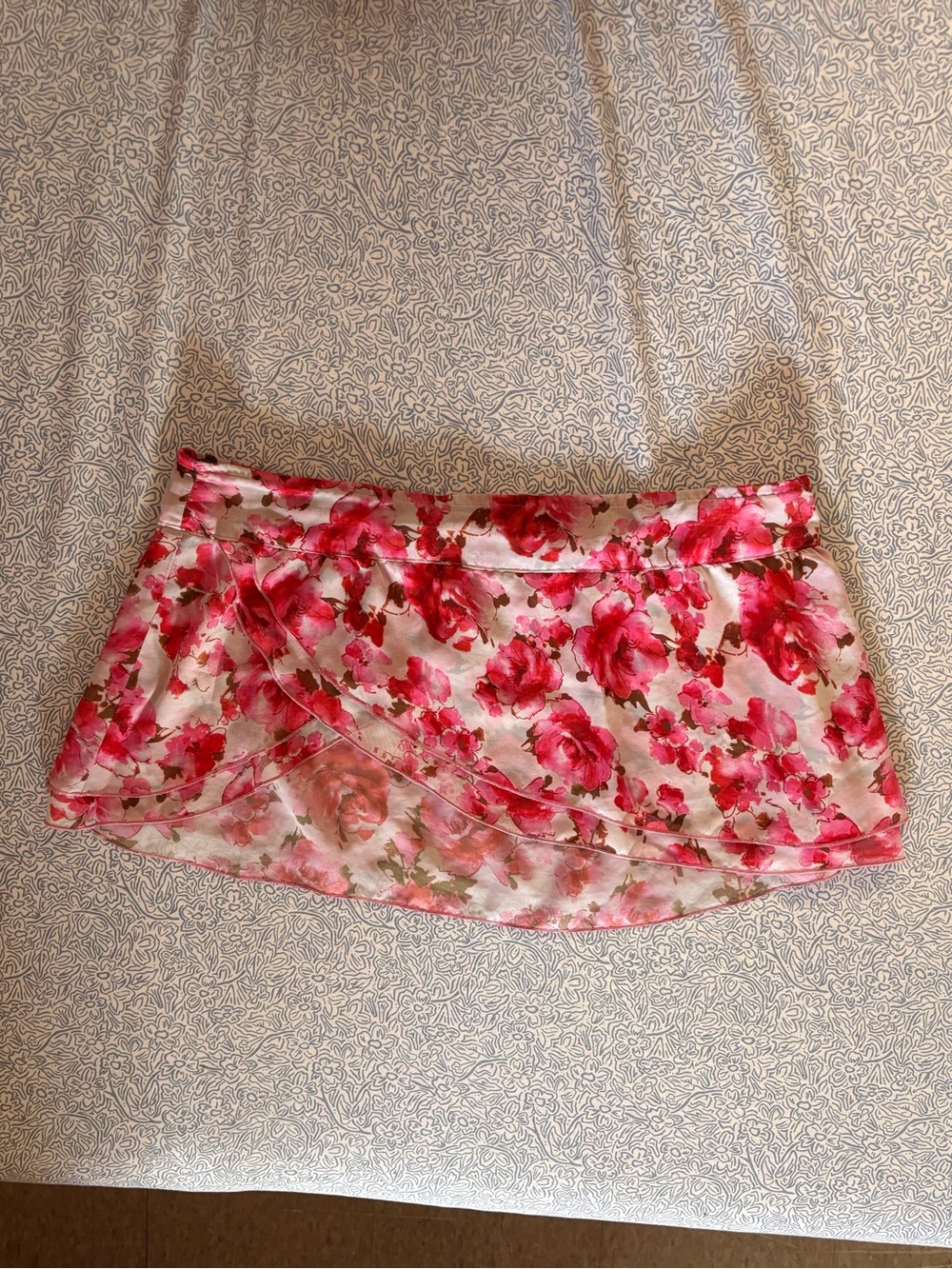 Pink Floral Vintage Guess Sheer Cover